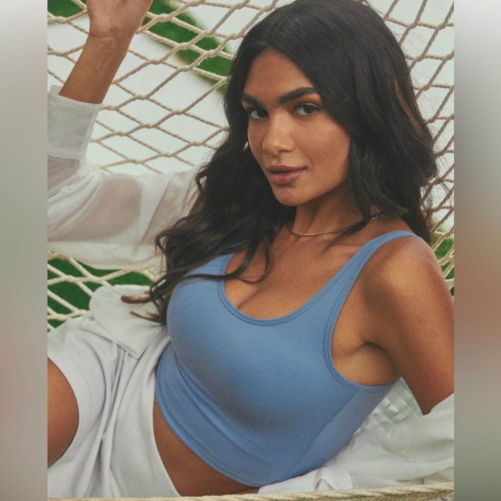 Scoop Neck “Brami” (Cropped) L